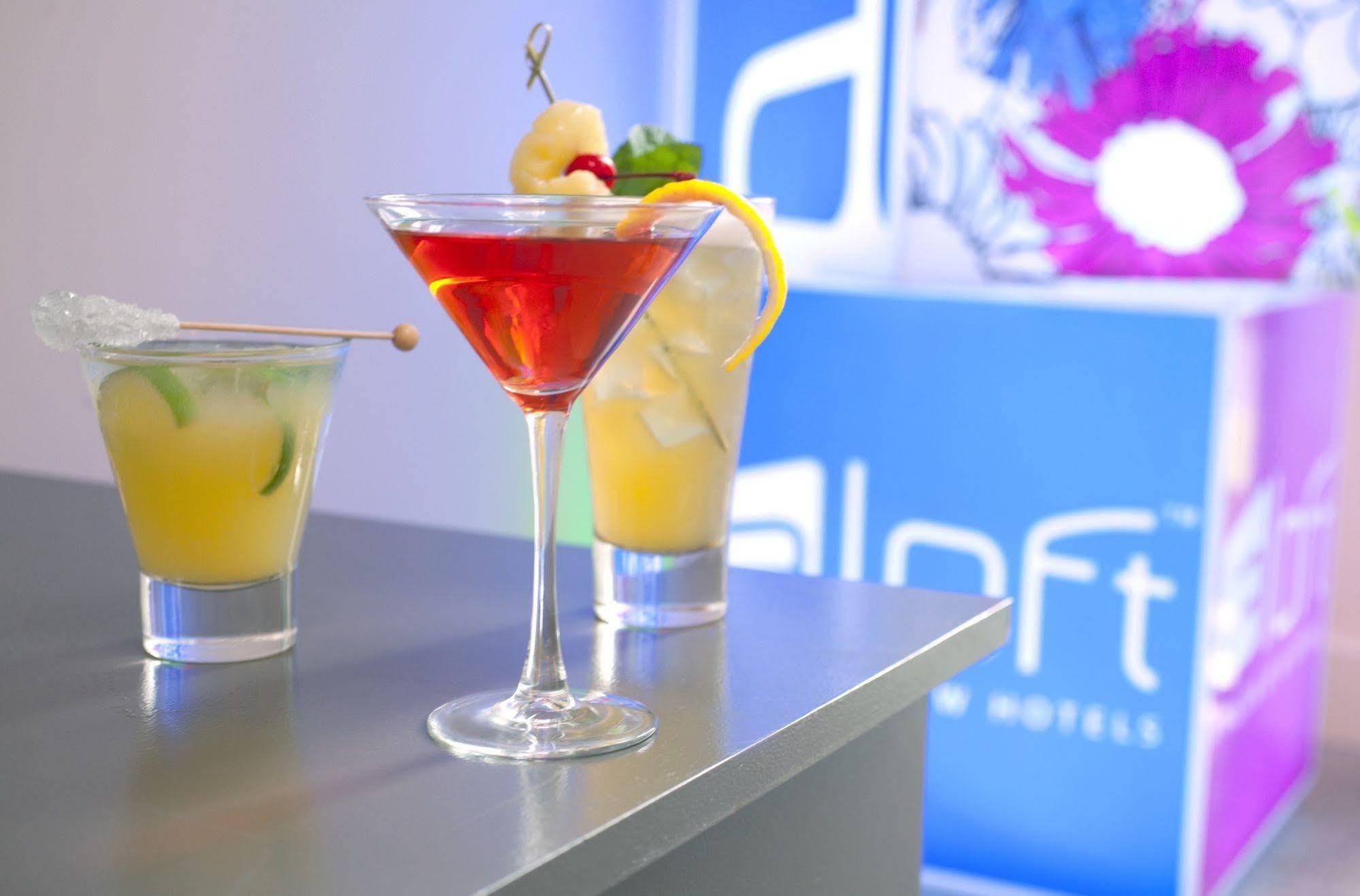 Aloft Denver Airport At Gateway Park Аврора Экстерьер фото